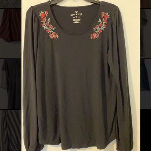 American Eagle large black long sleeve shirt with red flower designs